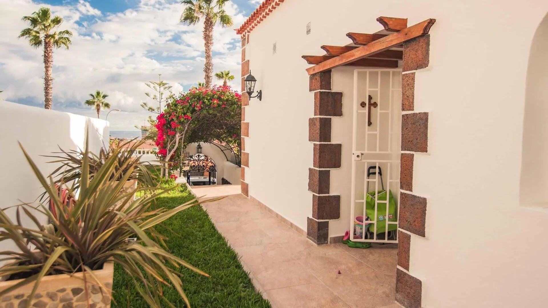 Villa Allegra Callao Salvaje